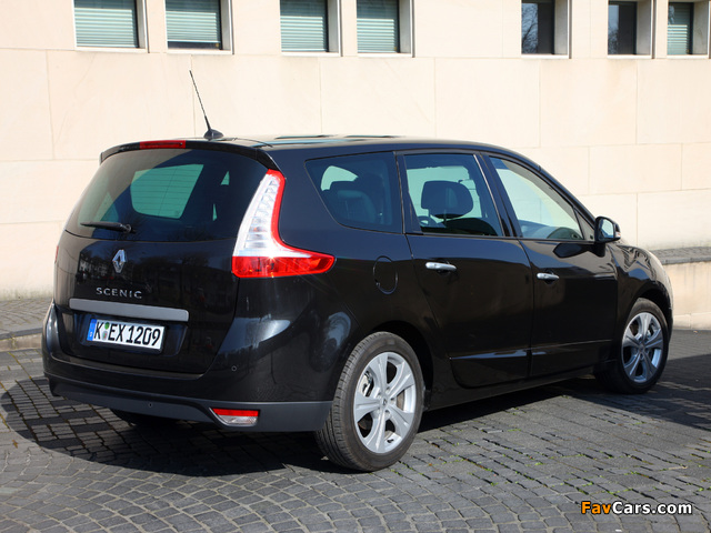 Pictures of Renault Grand Scenic 2009–12 (640 x 480)