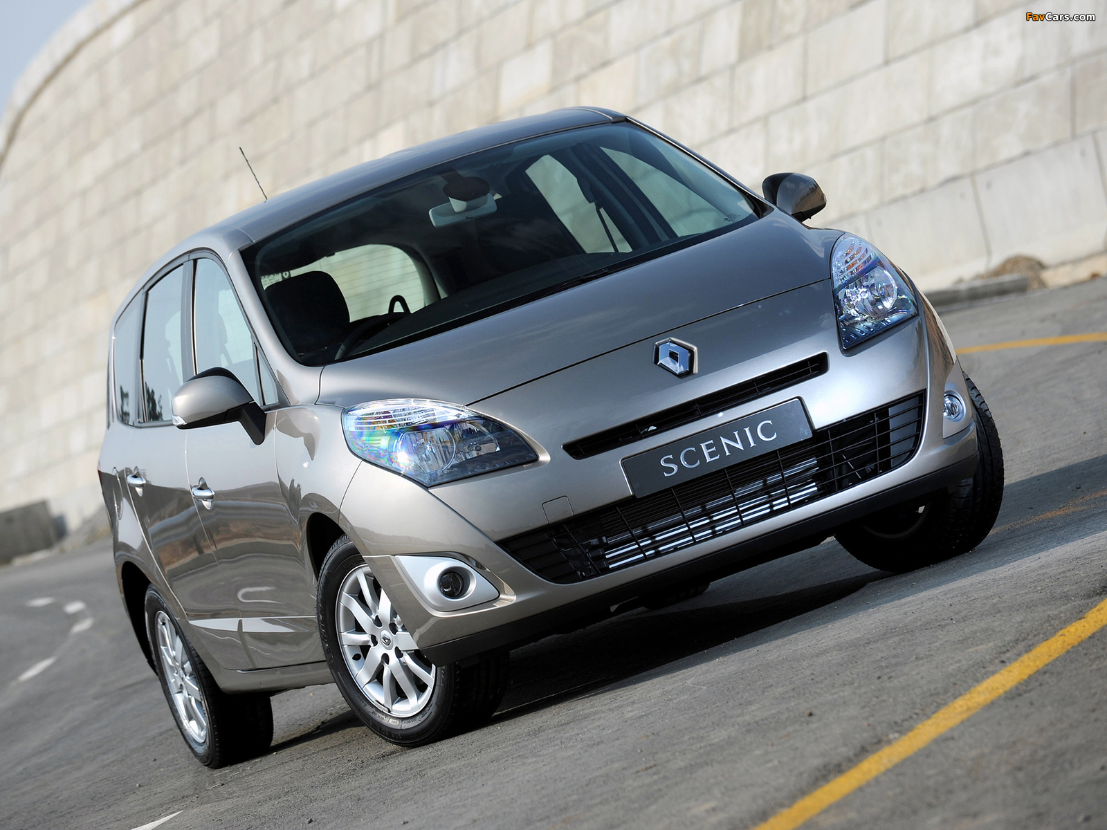 Pictures of Renault Grand Scenic ZA-spec 2009–12 (1600 x 1200)