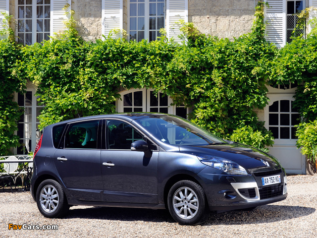 Pictures of Renault Scenic 2009–12 (640 x 480)