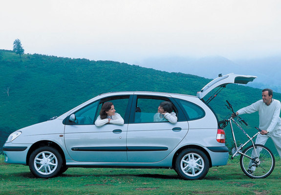 Renault Scenic 1999–2002 images