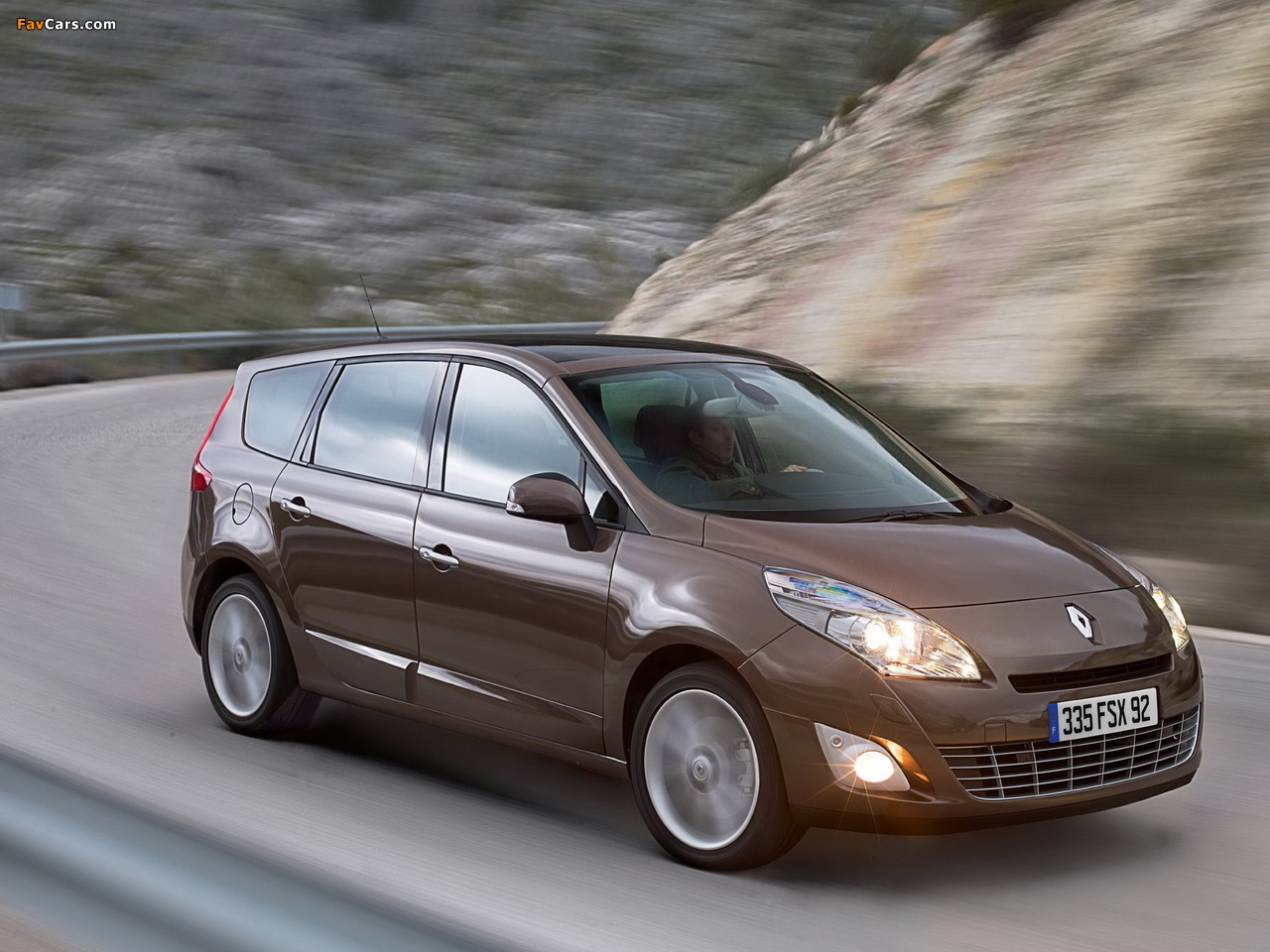 Renault Grand Scenic 2009–12 pictures (1280 x 960)
