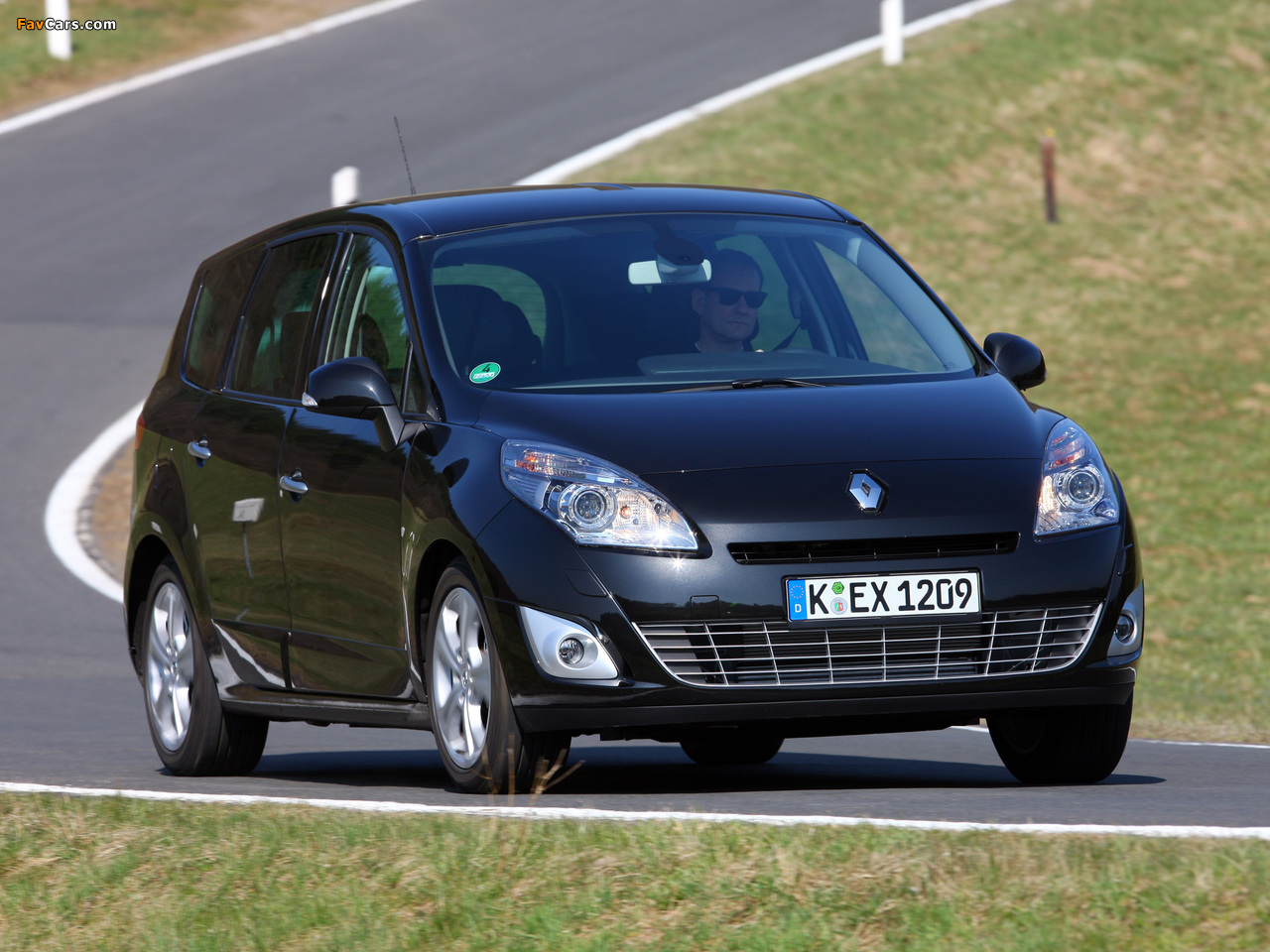 Renault Grand Scenic 2009–12 wallpapers (1280 x 960)