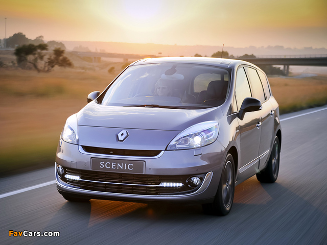 Renault Grand Scenic ZA-spec 2012 images (640 x 480)