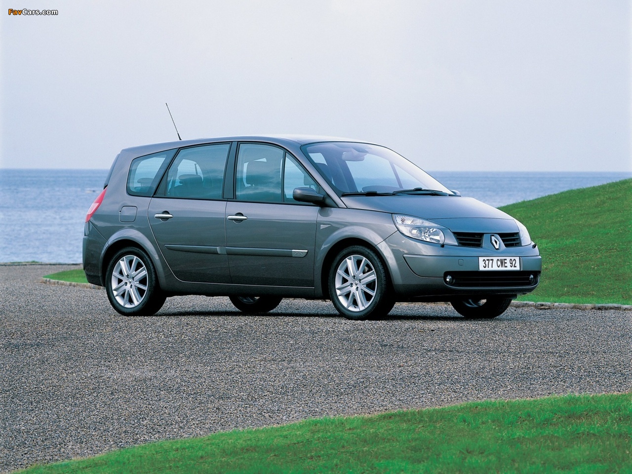 Renault Grand Scenic 2003–06 wallpapers (1280 x 960)