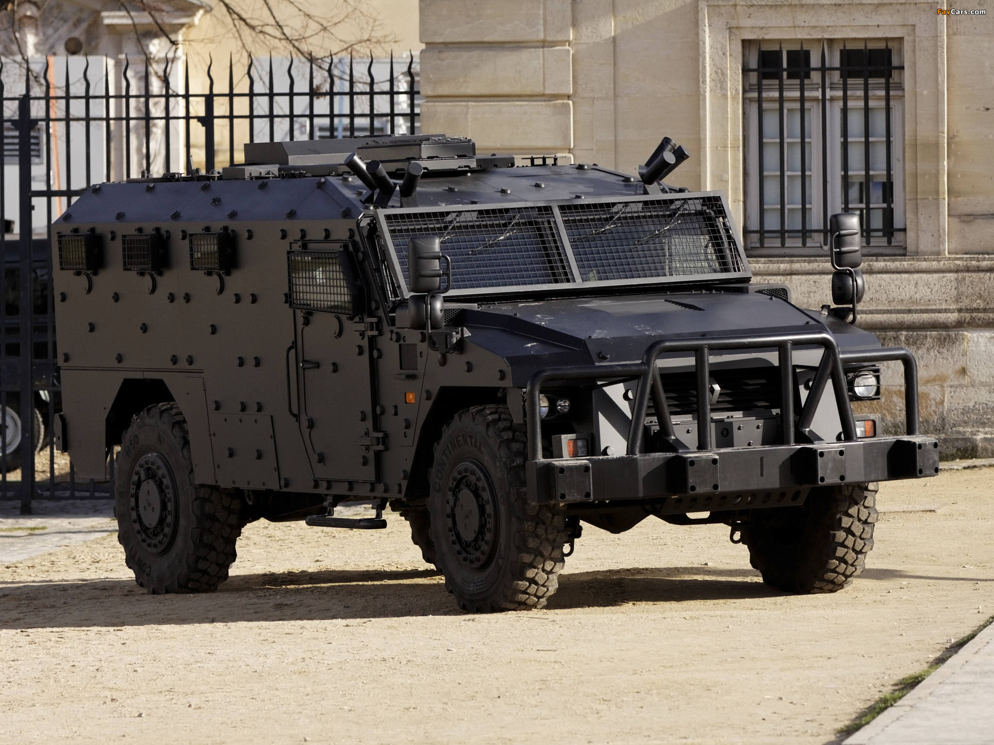 Images of Renault Sherpa Light APC Police 2011 (2048 x 1536)