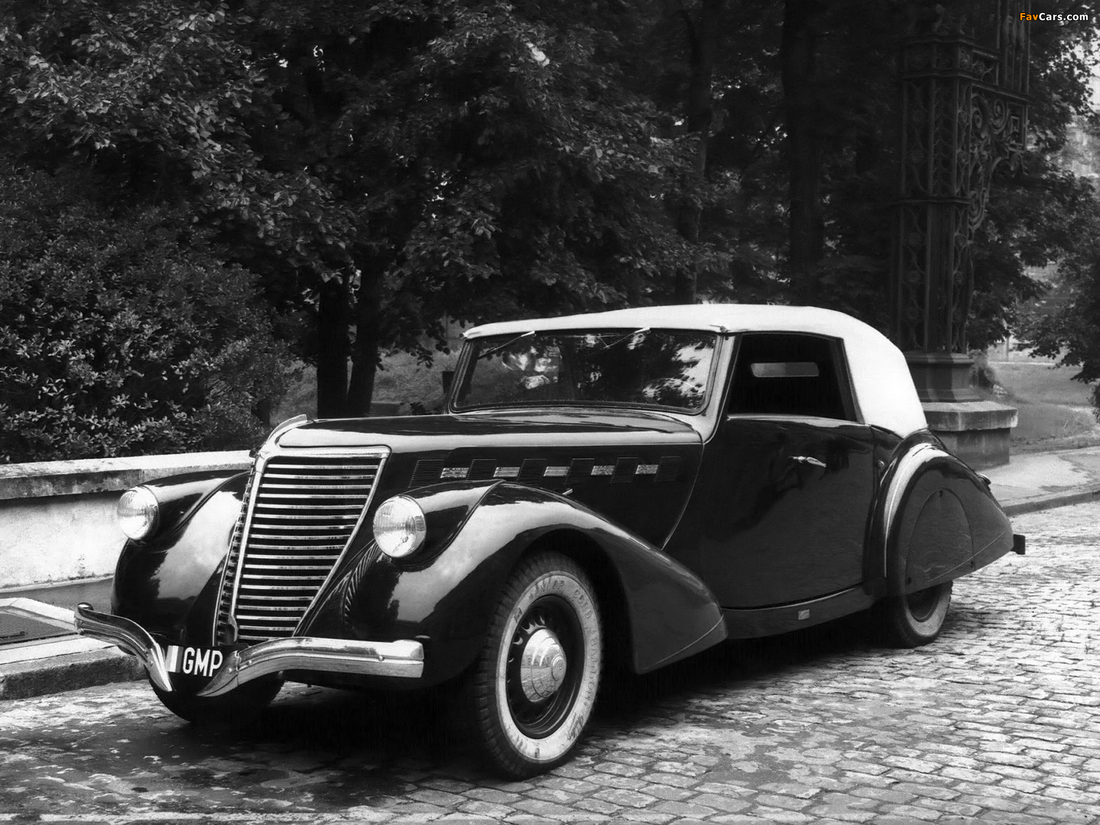 Renault Suprastella Cabriolet 1938–40 wallpapers (1600 x 1200)