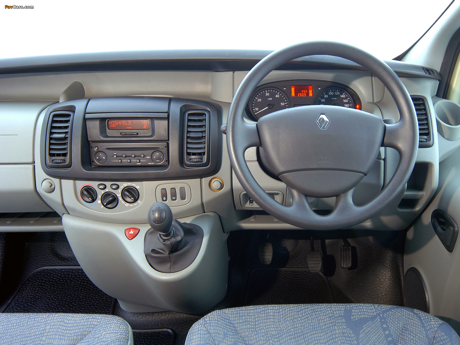 Renault Trafic ZA-spec 2001–06 pictures (1600 x 1200)