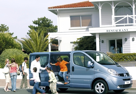 Renault Trafic 2006–10 images