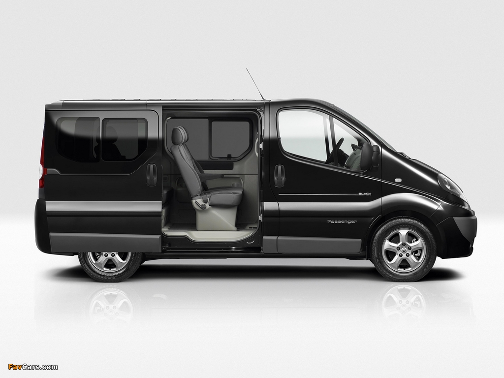 Renault Trafic Black Edition 2010 images (1024 x 768)