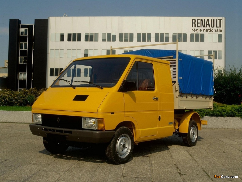 Renault Trafic Pickup 1981–89 wallpapers (1024 x 768)