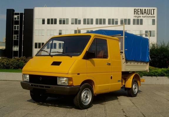 Renault Trafic Pickup 1981–89 wallpapers