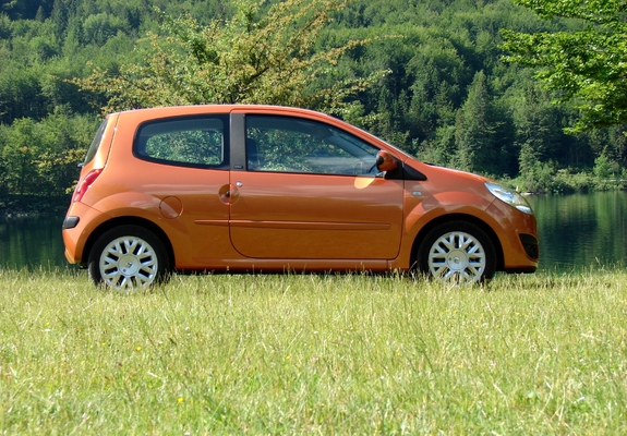 Pictures of Renault Twingo 2007–11