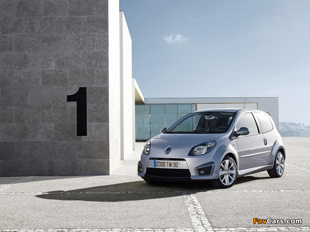 Pictures of Renault Twingo R.S. 2009–12 (640 x 480)