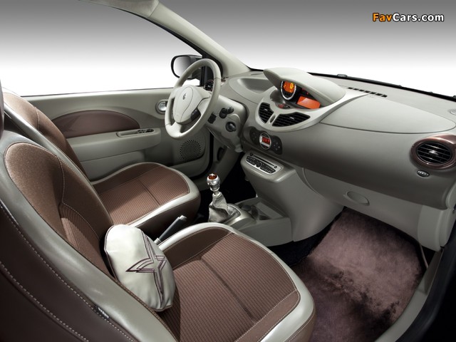 Pictures of Renault Twingo Mauboussin 2012 (640 x 480)
