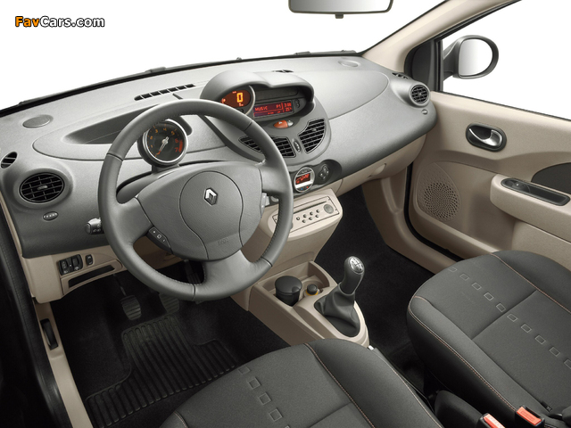 Renault Twingo 2007–11 images (640 x 480)