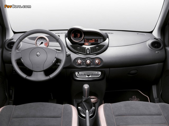Renault Twingo Miss Sixty 2010 pictures (640 x 480)