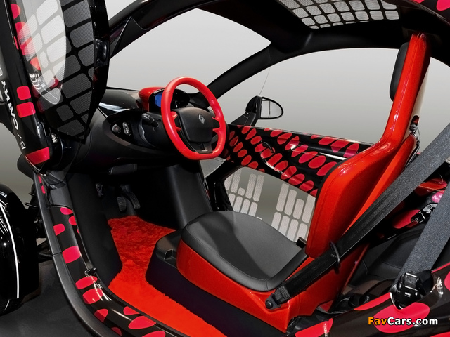 Pictures of Renault Twizy Z.E. by Cathy & David Guetta 2012 (640 x 480)
