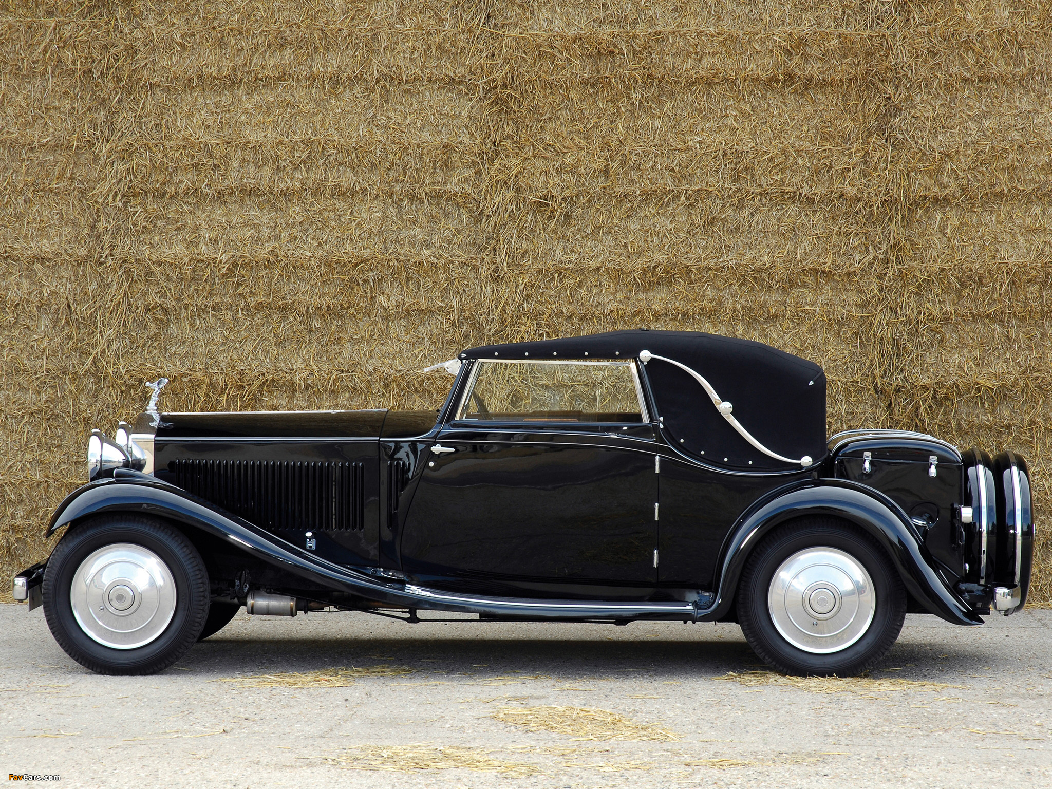 Images of Rolls-Royce 20/25 HP Drophead Coupe 1932 (2048 x 1536)