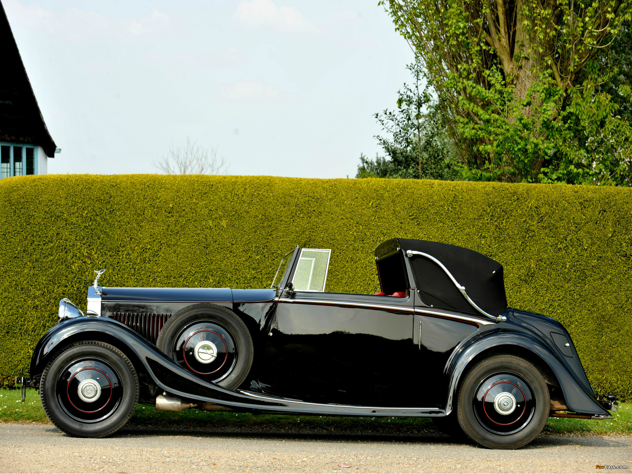 Images of Rolls-Royce 20/25 HP Drophead Coupe by Mulliner 1934 (2048 x 1536)