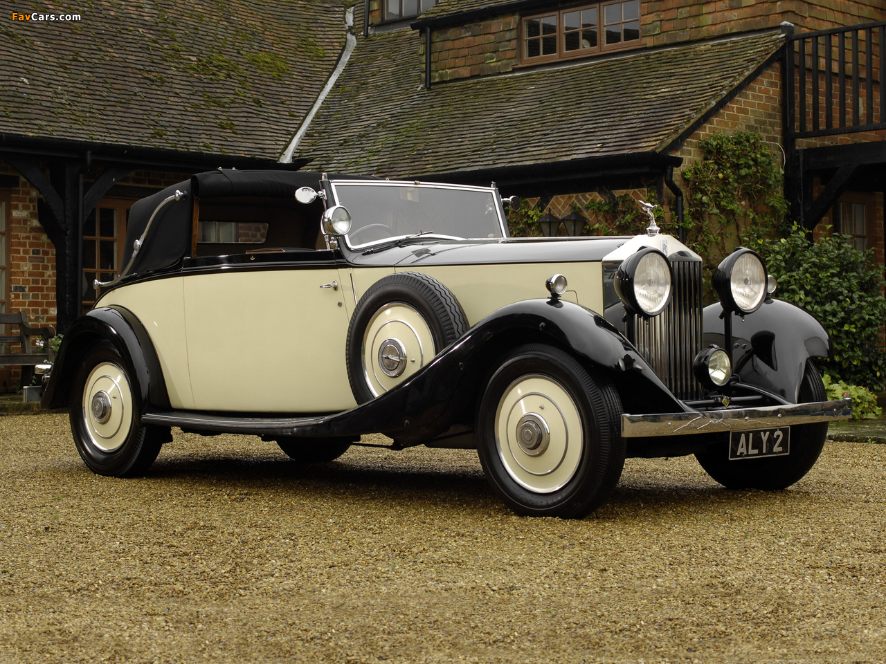 Images of Rolls-Royce 20/25 HP Drophead Coupe by James Young 1934 (1280 x 960)