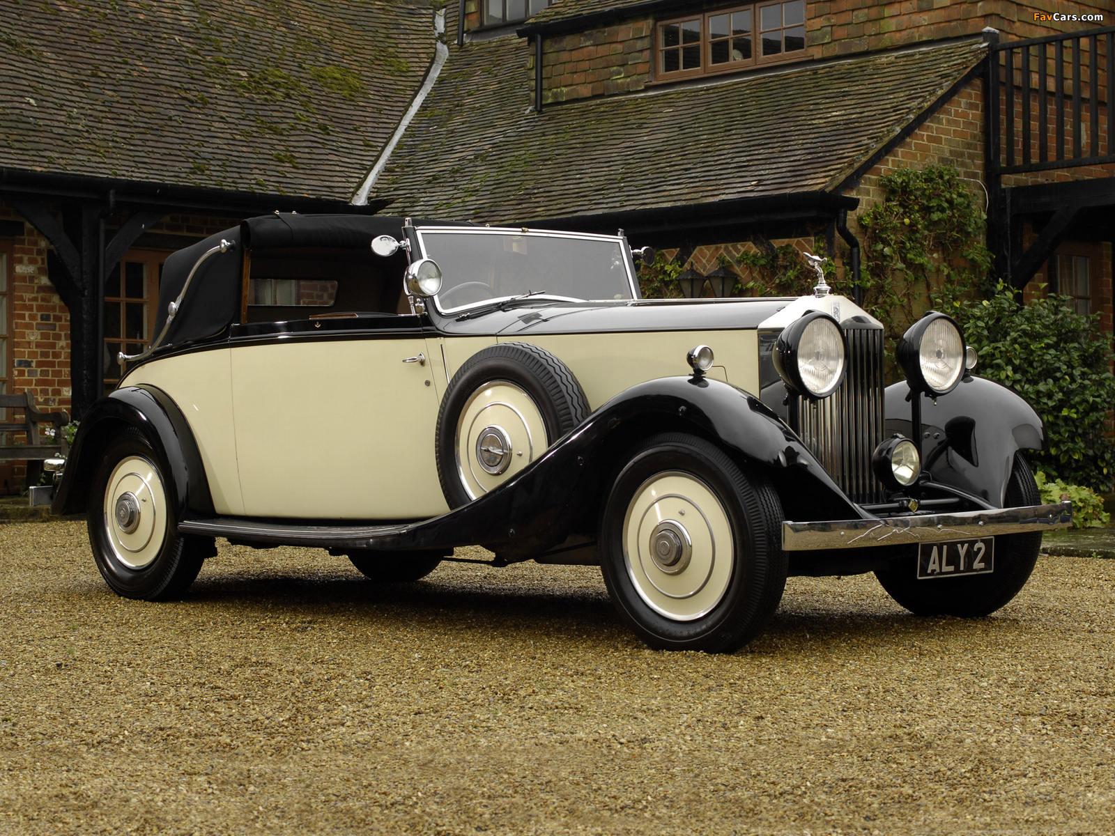 Images of Rolls-Royce 20/25 HP Drophead Coupe by James Young 1934 (1600 x 1200)
