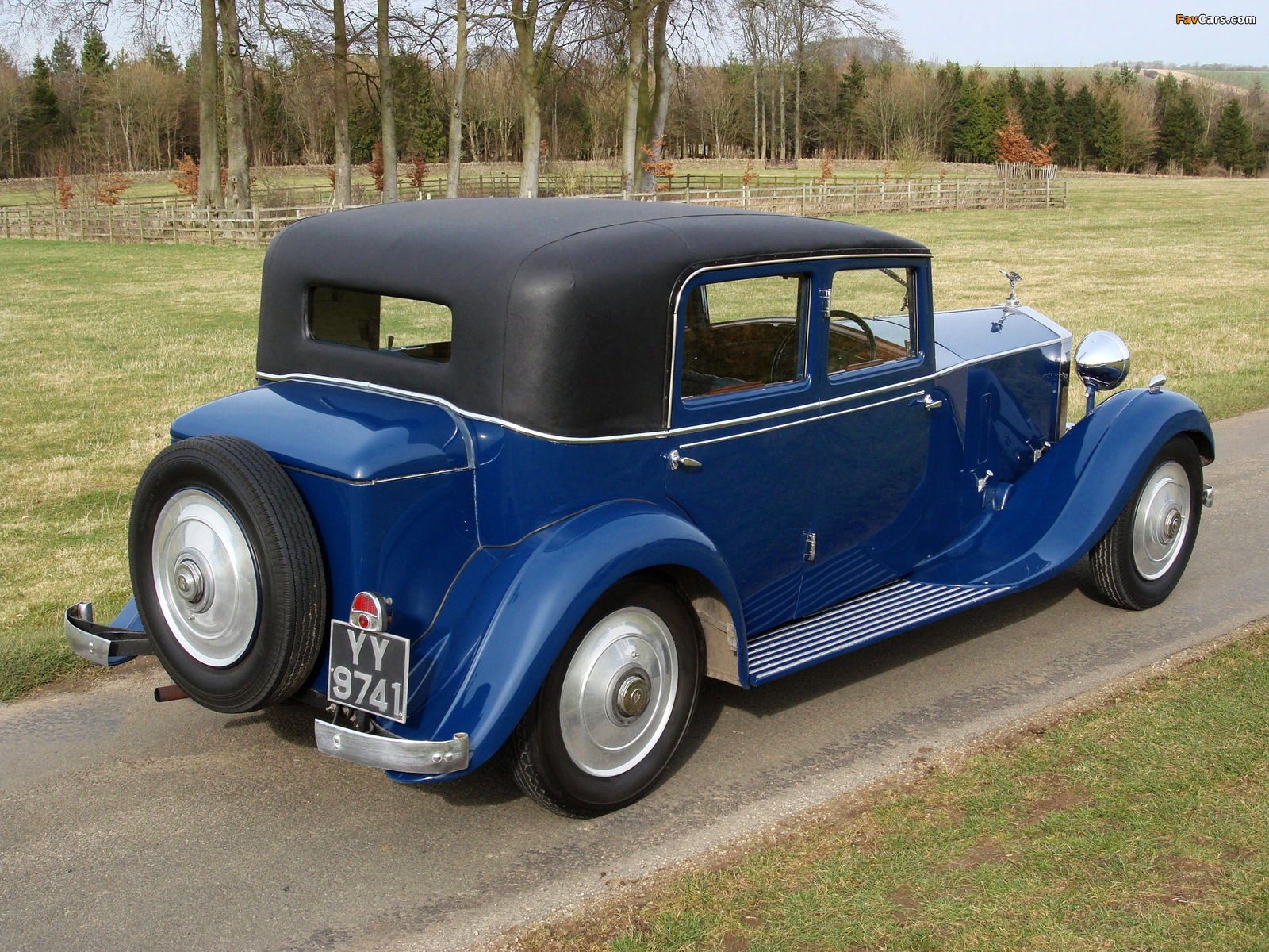 Photos of Rolls-Royce 20/25 HP Sports Saloon by Gurney Nutting 1932 (1600 x 1200)