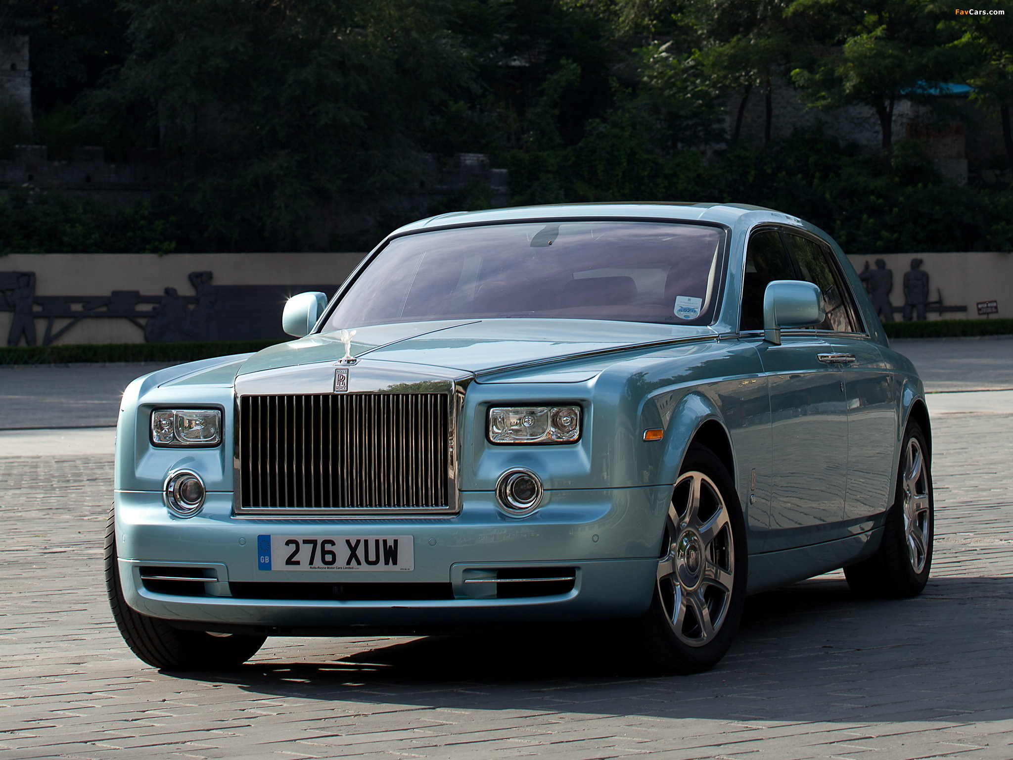 Photos of Rolls-Royce 102EX Electric Concept 2011 (2048 x 1536)