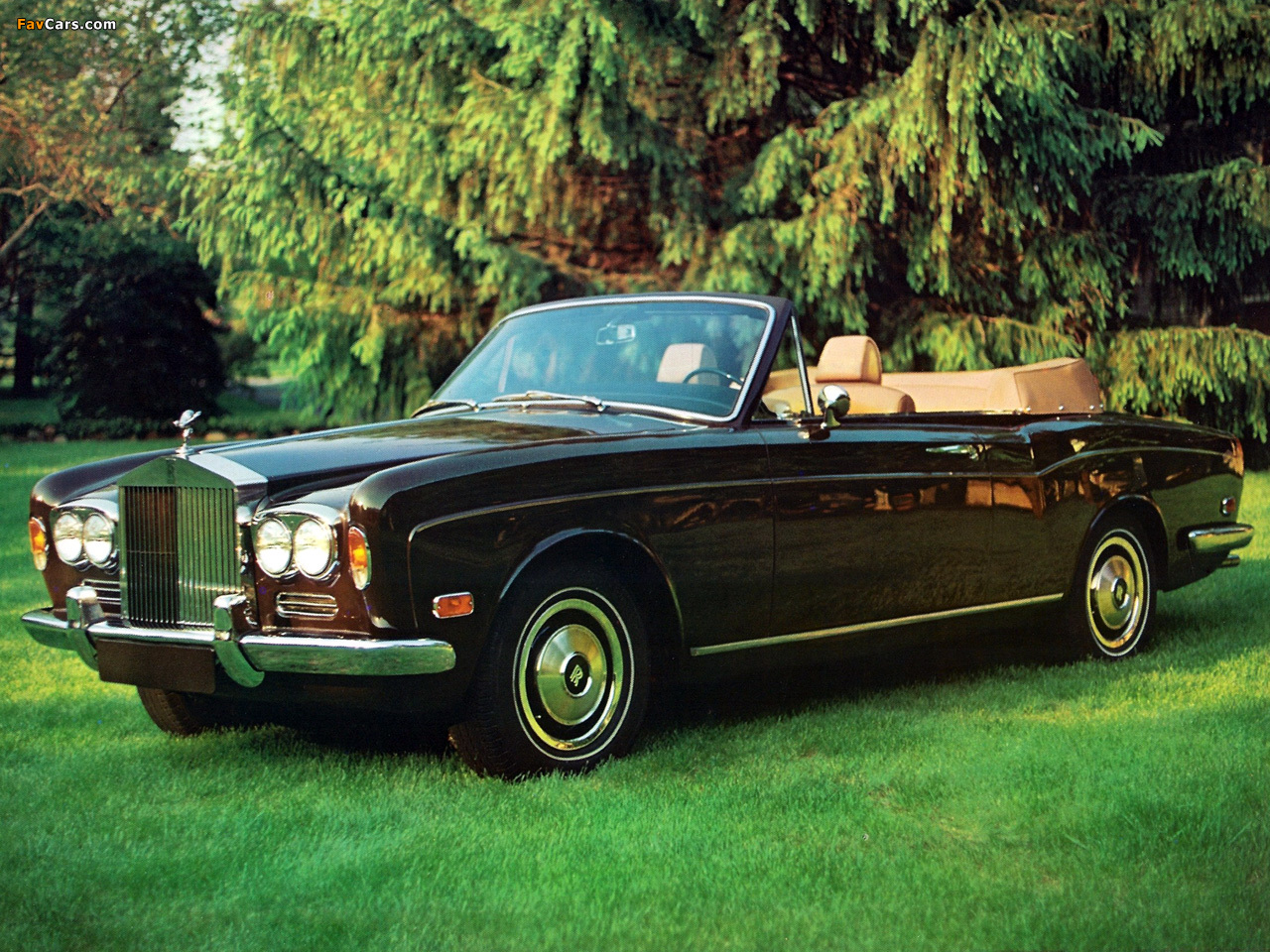 Images of Rolls-Royce Corniche Convertible 1971–77 (1280 x 960)