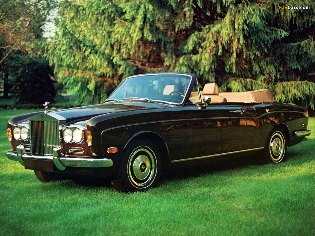 Images of Rolls-Royce Corniche Convertible 1971–77 (1024 x 768)