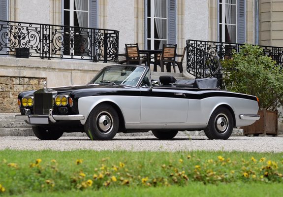 Photos of Rolls-Royce Corniche Convertible FR-spec 1971–77