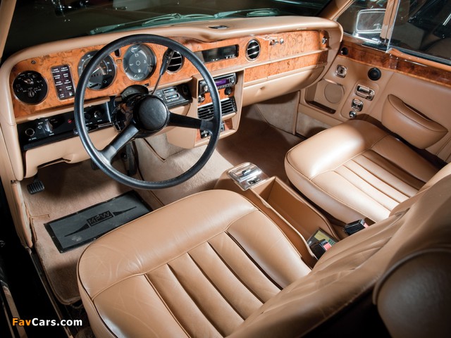 Photos of Rolls-Royce Corniche Convertible 1977–87 (640 x 480)