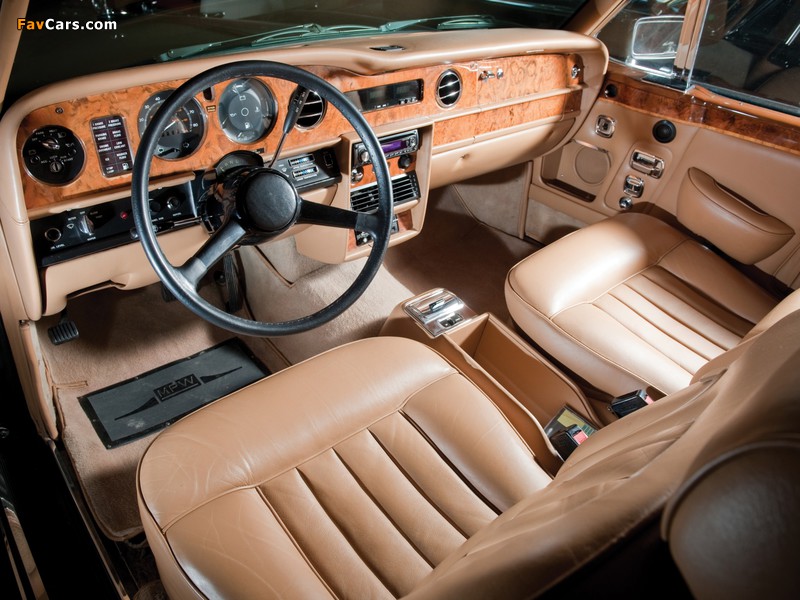 Photos of Rolls-Royce Corniche Convertible 1977–87 (800 x 600)