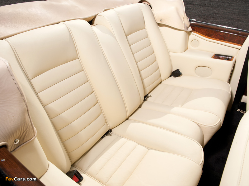 Photos of Rolls-Royce Corniche III 1989–91 (800 x 600)