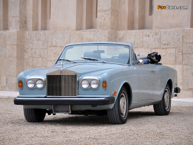 Photos of Rolls-Royce Corniche Convertible 1977–87 (640 x 480)