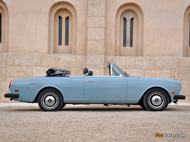 Pictures of Rolls-Royce Corniche Convertible 1977–87 (640 x 480)
