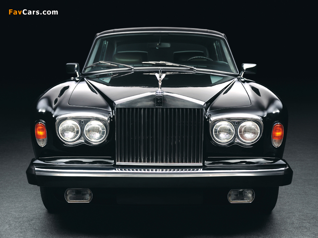 Rolls-Royce Corniche Saloon 1977–82 photos (640 x 480)