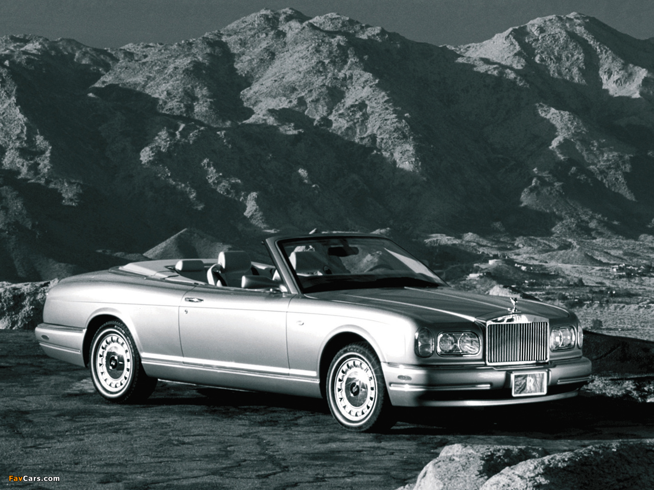 Rolls-Royce Corniche 2000–02 images (1280 x 960)