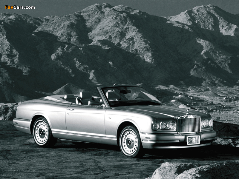 Rolls-Royce Corniche 2000–02 images (800 x 600)