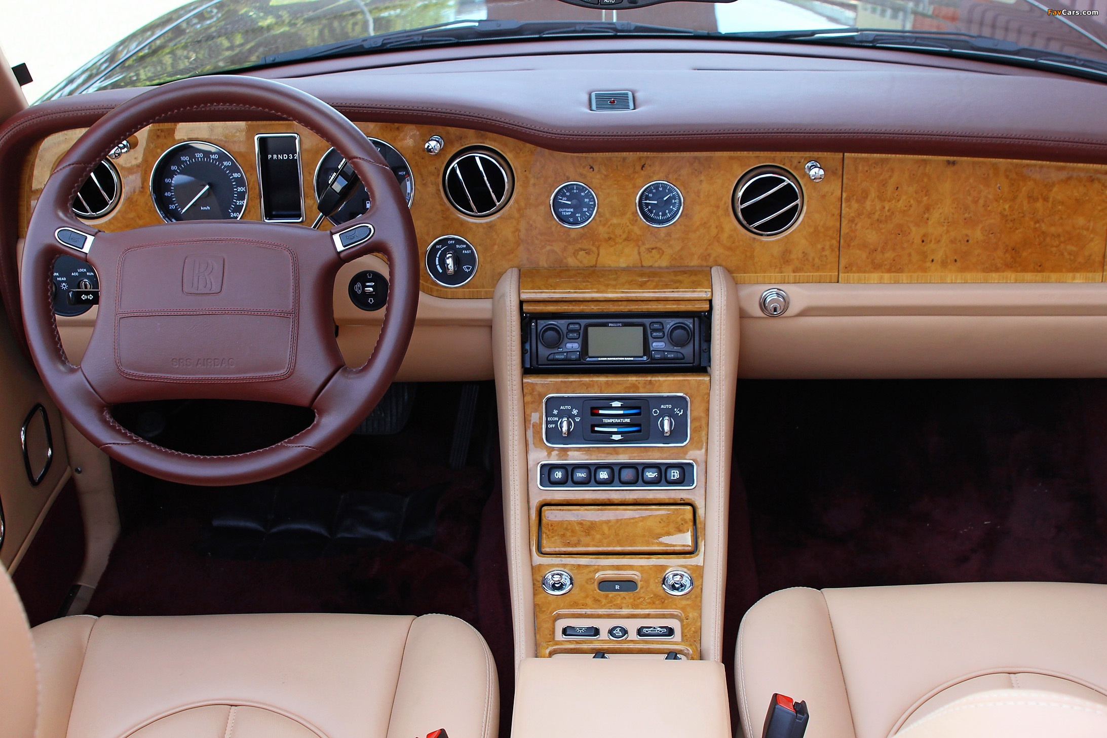 Rolls-Royce Corniche 2000–02 photos (2185 x 1457)