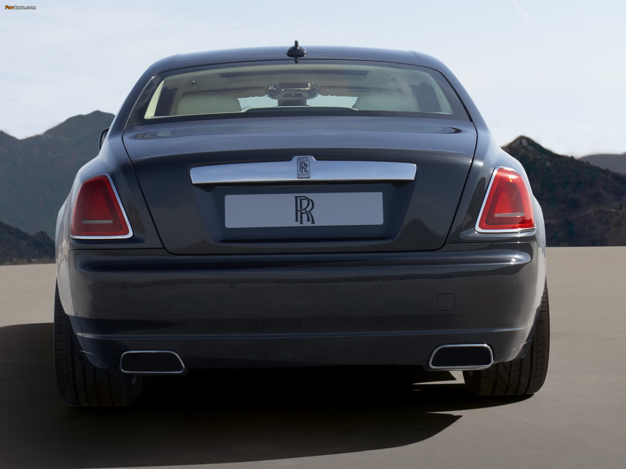 Images of Rolls-Royce Ghost 2009–14 (2048 x 1536)