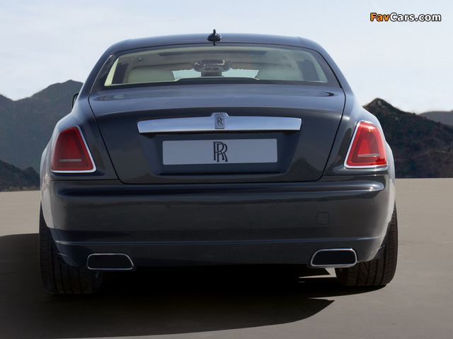 Images of Rolls-Royce Ghost 2009–14 (640 x 480)