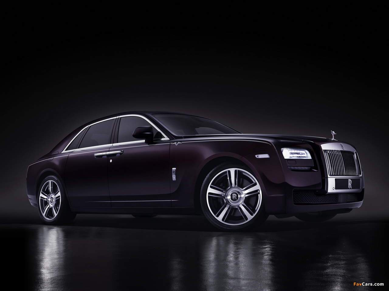 Photos of Rolls-Royce Ghost V-Specification 2014 (1280 x 960)