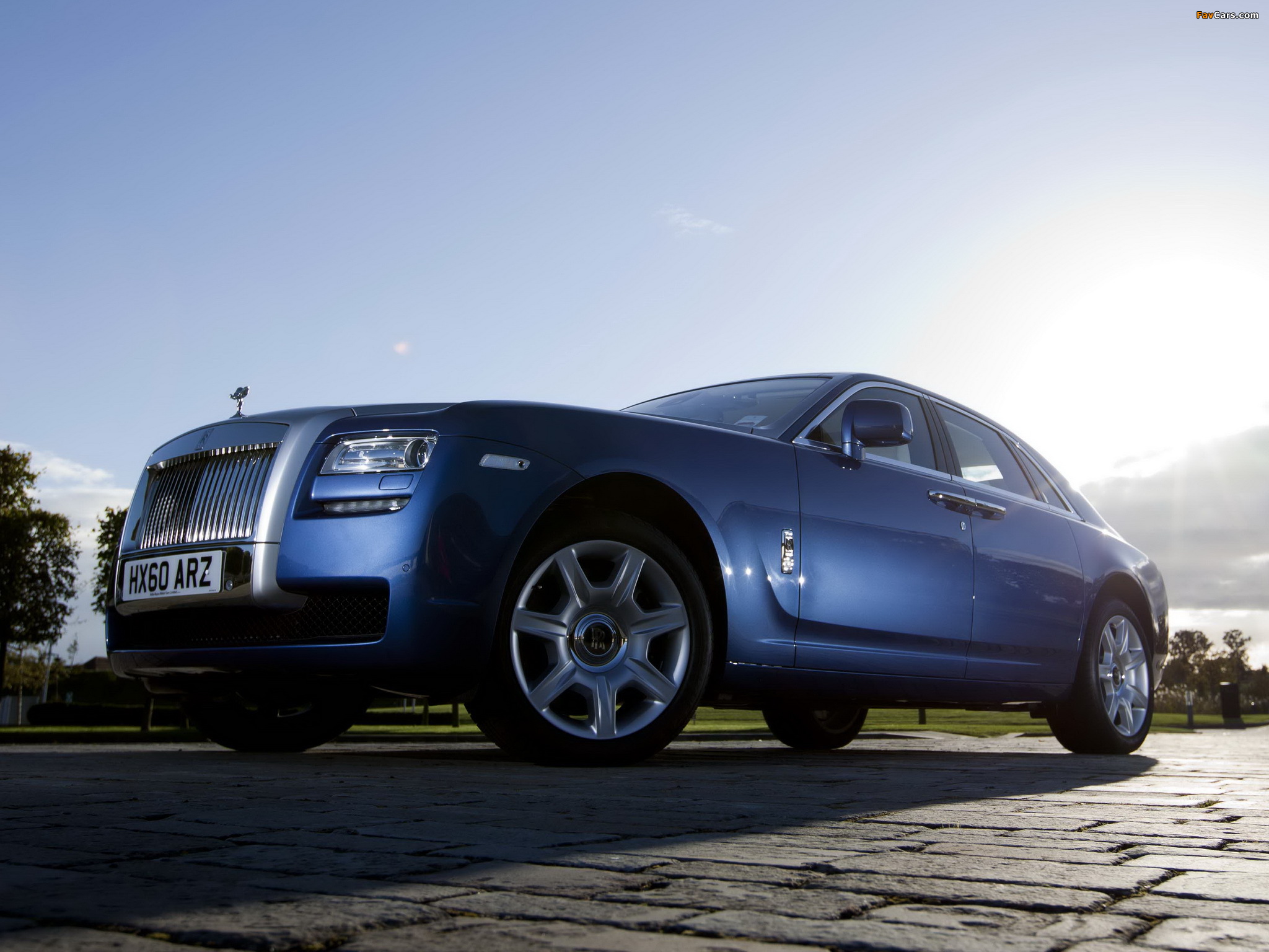 Pictures of Rolls-Royce Ghost UK-spec 2009–14 (2048 x 1536)
