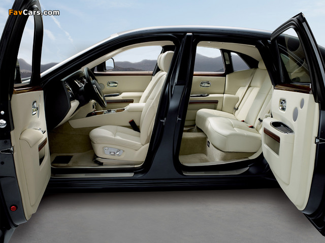 Pictures of Rolls-Royce Ghost 2009–14 (640 x 480)