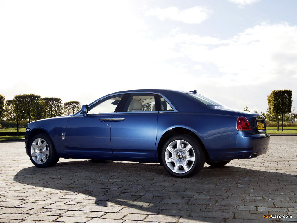 Pictures of Rolls-Royce Ghost UK-spec 2009–14 (1024 x 768)