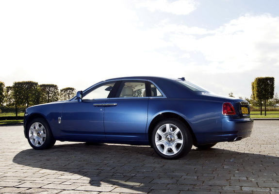 Pictures of Rolls-Royce Ghost UK-spec 2009–14