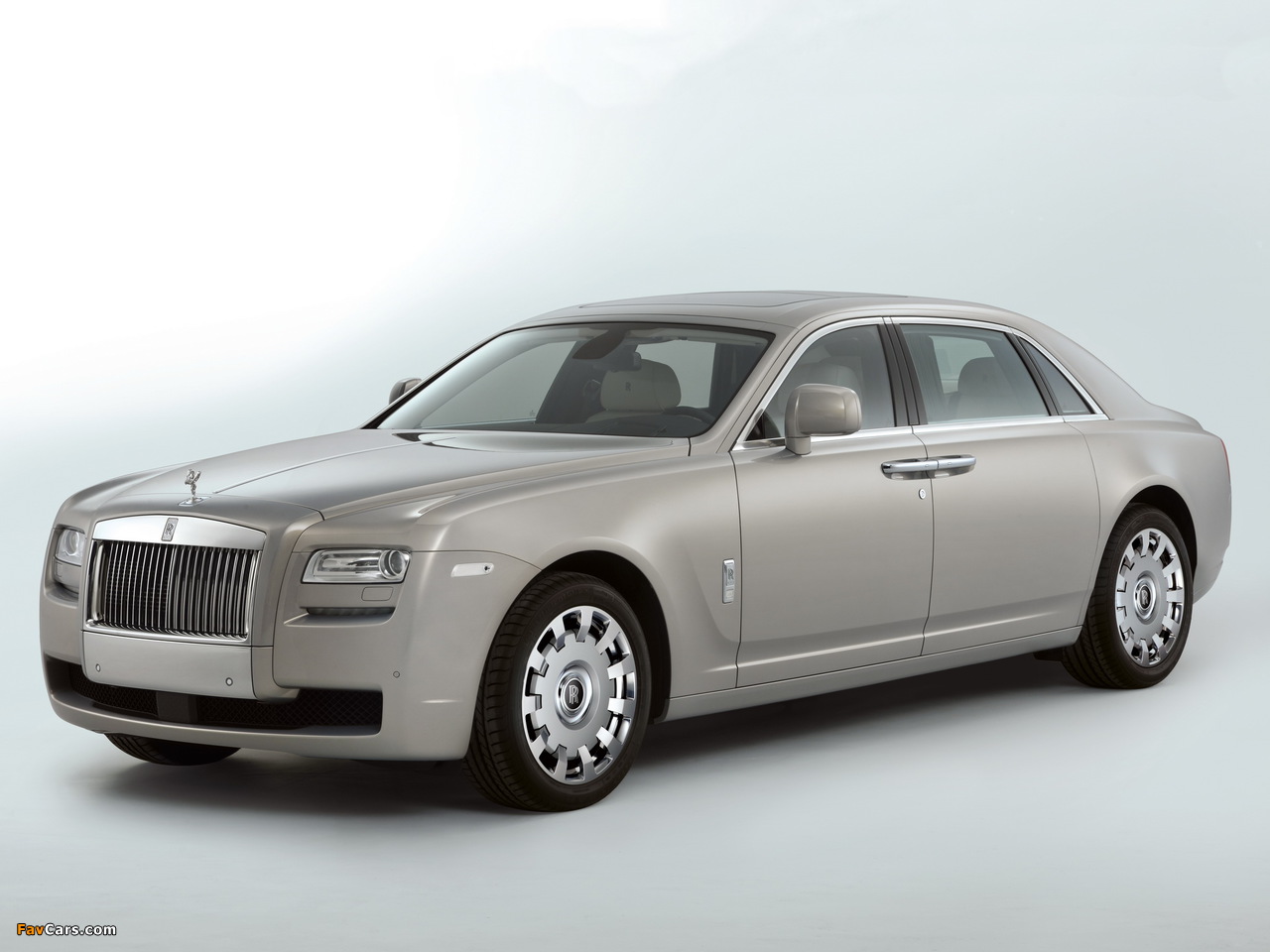 Pictures of Rolls-Royce Ghost EWB 2011–14 (1280 x 960)