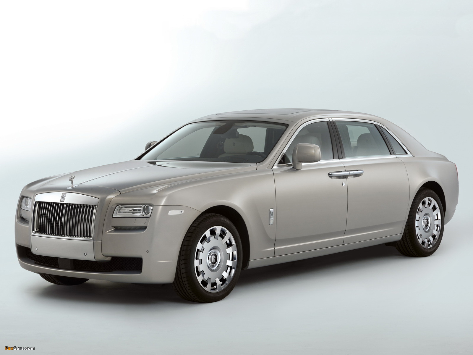 Pictures of Rolls-Royce Ghost EWB 2011–14 (1600 x 1200)