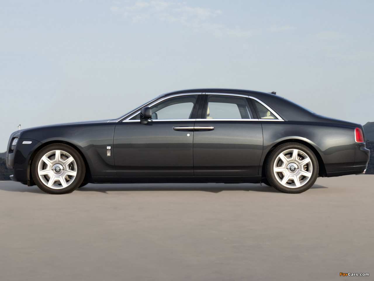 Rolls-Royce Ghost 2009–14 pictures (1280 x 960)