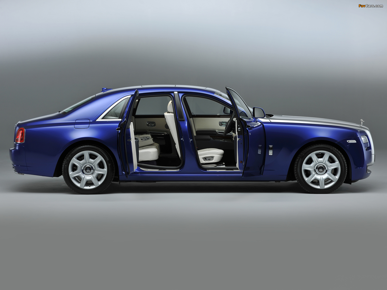 Rolls-Royce Ghost UK-spec 2009–14 pictures (1600 x 1200)